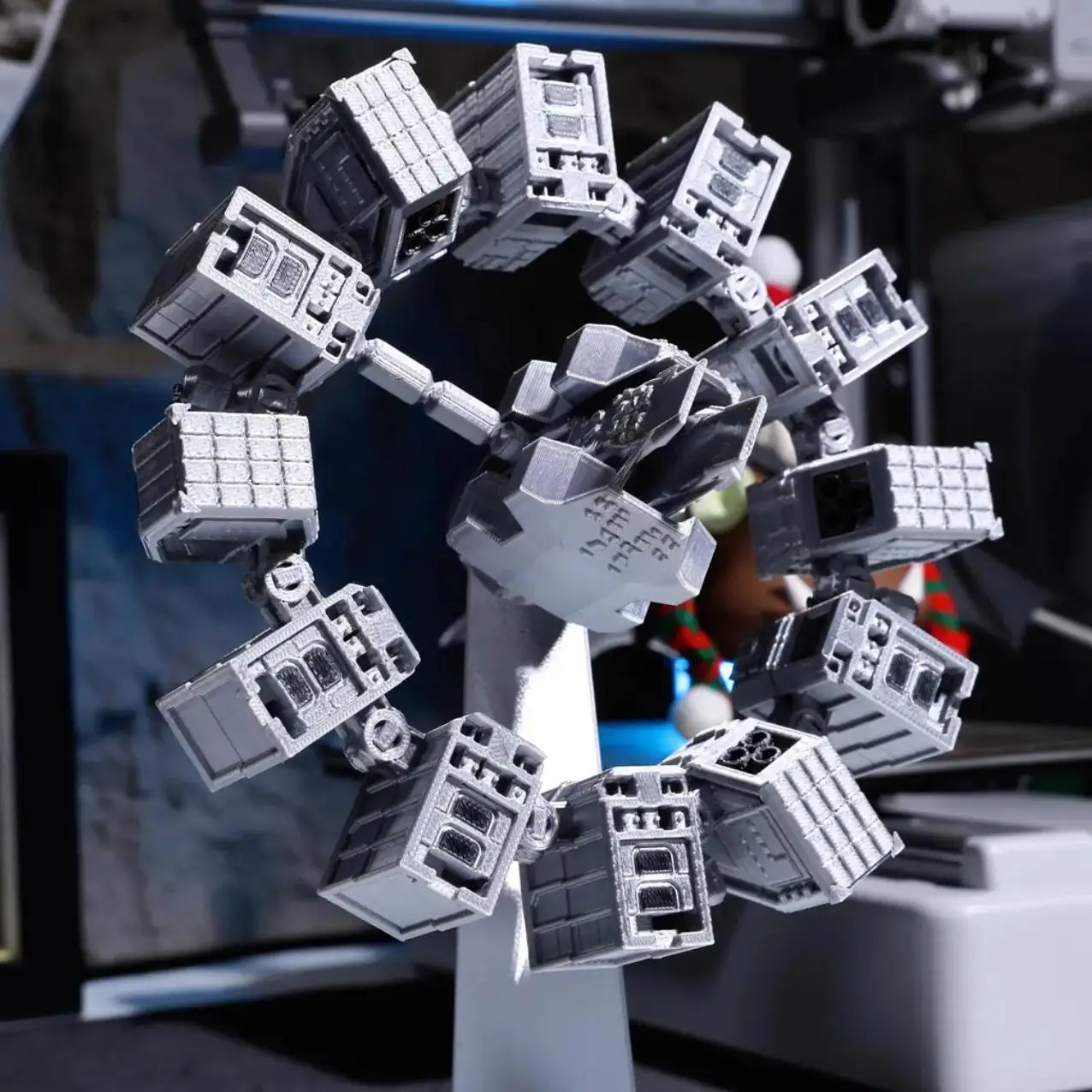 New Style, New Design 3D Printed Interstellar Endurance Space Station Model – Handmade Peripheral (Rotatable) Toy Gift