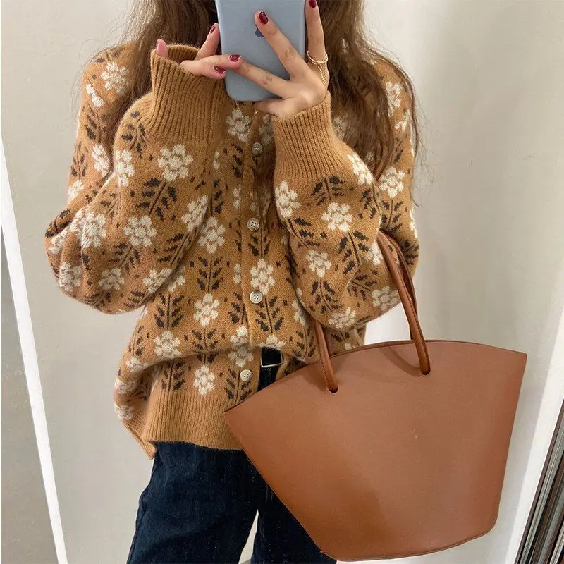 Autumn Winter Vintage Knitting Cardigan Women Korean Jacquard O-neck Sweater Coat Fashion Office Lady All-match Knitwear Tops