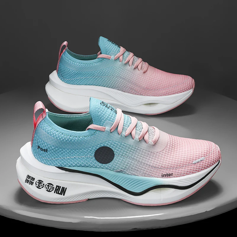 

Новые кроссовки из углеродистой пластины, мужские дышащие кроссовки, мягкая спортивная обувь для бега, женская спортивная тренировочная обувь для марафона с подушкой