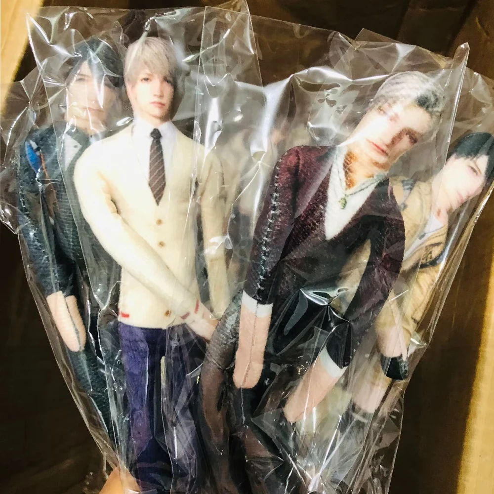 poupee-en-peluche-love-and-deepspace-xavier-zayne-rafayel-ralayo-sylus-avec-squelette-metallique-membres-separables-abstraite-peut-se-tordre
