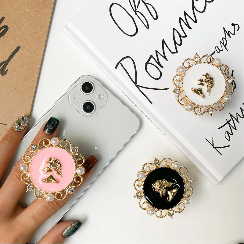 

Luxury Crystal Pearl Mobile Phone Holder Stand Fold Finger Grip Bracket Accessories Socket For iPhone 15 16 17 Xiaomi Holder