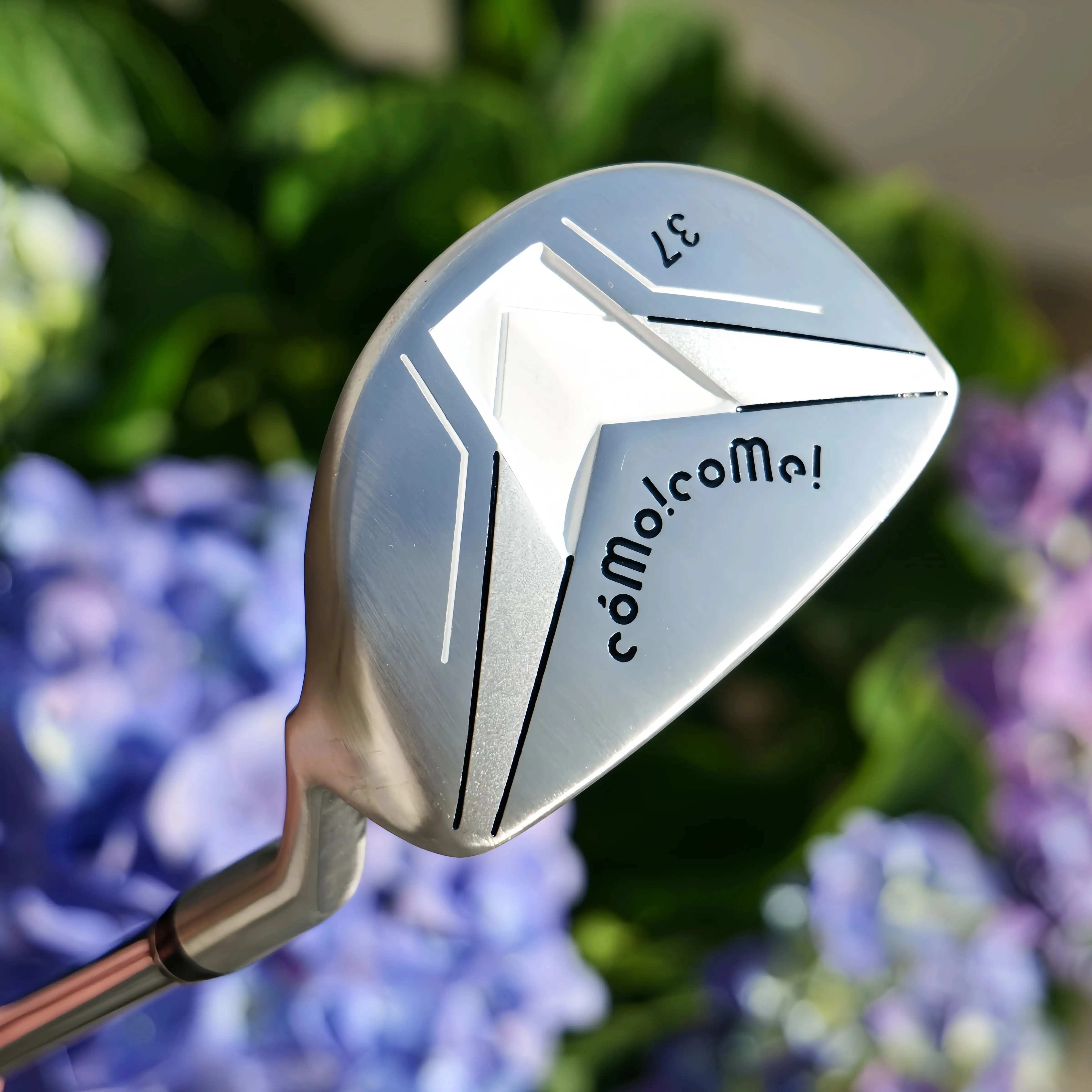 

COMO!COMO! Golf Chipper Putter - 37° Golden Loft/ Large Sweet Spot for High Forgiveness/ Putter-Style Usage/ Versatile Multi-Sce