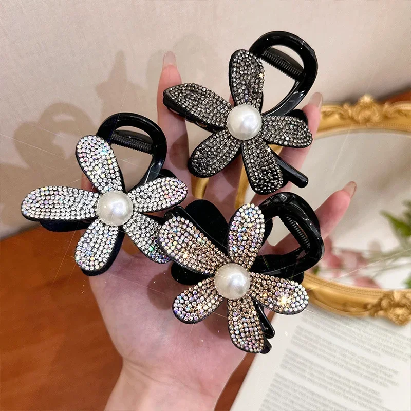 Elegant Big Pearl Flower Hair Clips for Women Shark Catch Claws Hairpin Girls Headwear Accessories Korean Shinning Crystal Black