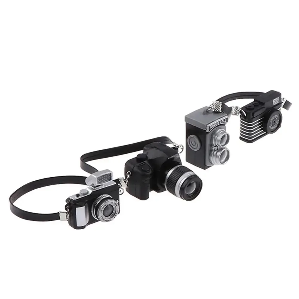 Wielokolorowa Aparatka dla Lalek z Migawką i Lampą Błyskową z Paskiem Mini Aparat Cyfrowy Akcesoria dla Lalek Aparat do Domku dla Lalek