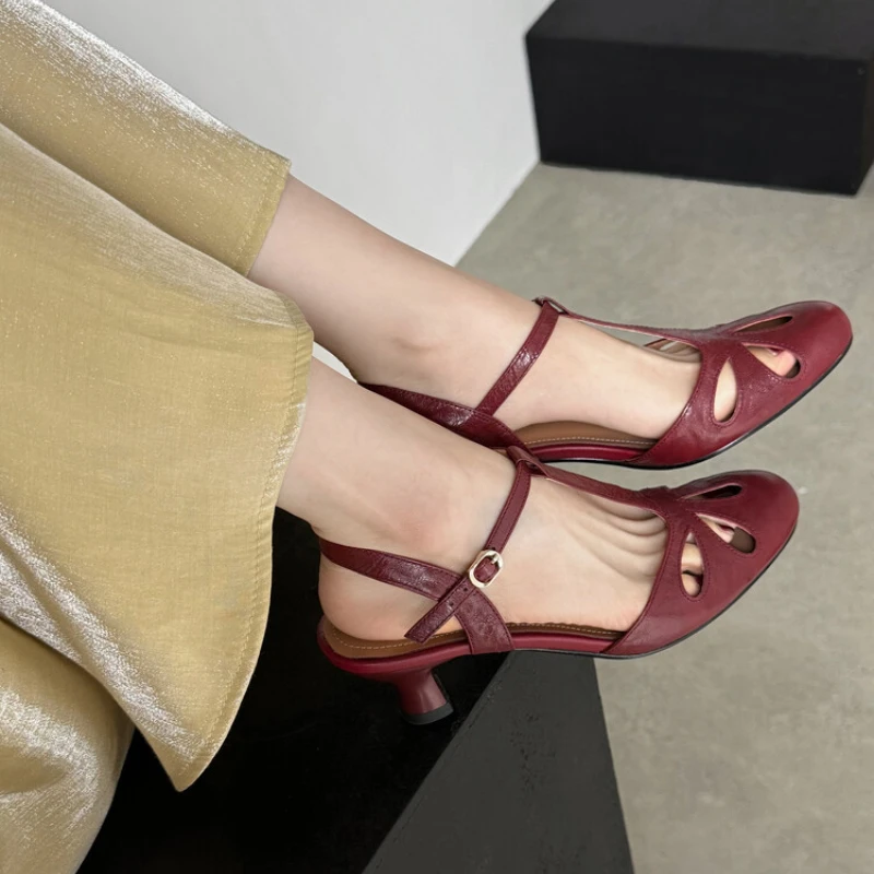 Vintage T-shaped Mary Jane Sandals Sheepskin Hollow Out Round Toe Slingback Sandalias Summer Casual Thin Heels Stilettoes