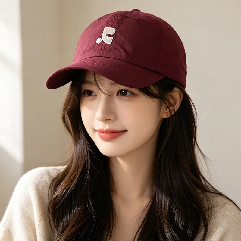 New soft top quick-drying baseball cap women's 2026 new wide brim showing face small outdoor sunscreen casual breathable cap