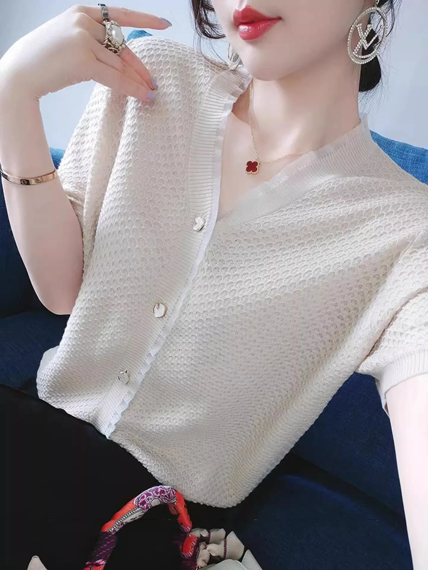 كارديجان نسائي صيفي بأكمام قصيرة وياقة على شكل V من قماش الحرير الجليدي المحبوك، متعدد الاستخدامات وأنيق ومناسب للعمل، بتصميم...