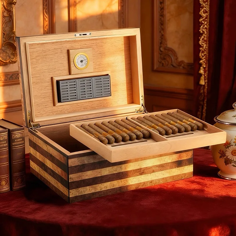 Vintage Large Capacity Double-Layer Storage Cigar Box, Cedar Wood Moisturizing Cigar Box.