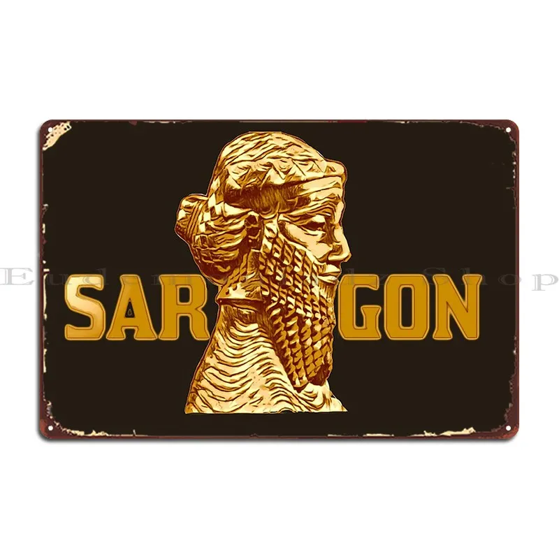 علامة معدنية من Golden King Sargon للحفلات على الحائط على شكل كهف المرآب يخلق ملصقًا مطبوعًا من القصدير
