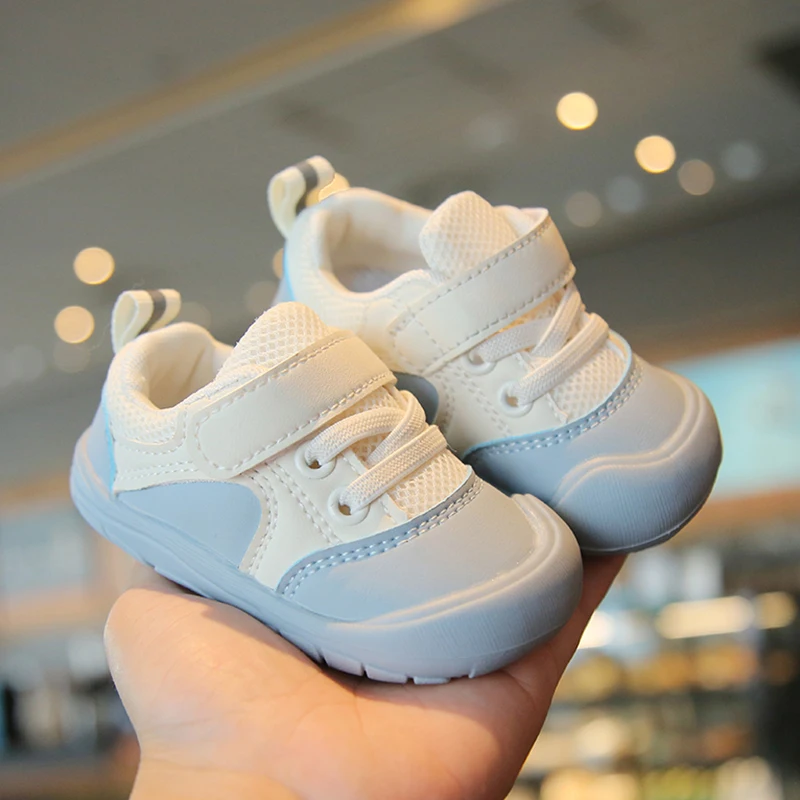 Zapatos informales antideslizantes para bebés de 0 a 3 años, calzado antideslizante para niños pequeños, color blanco y azul