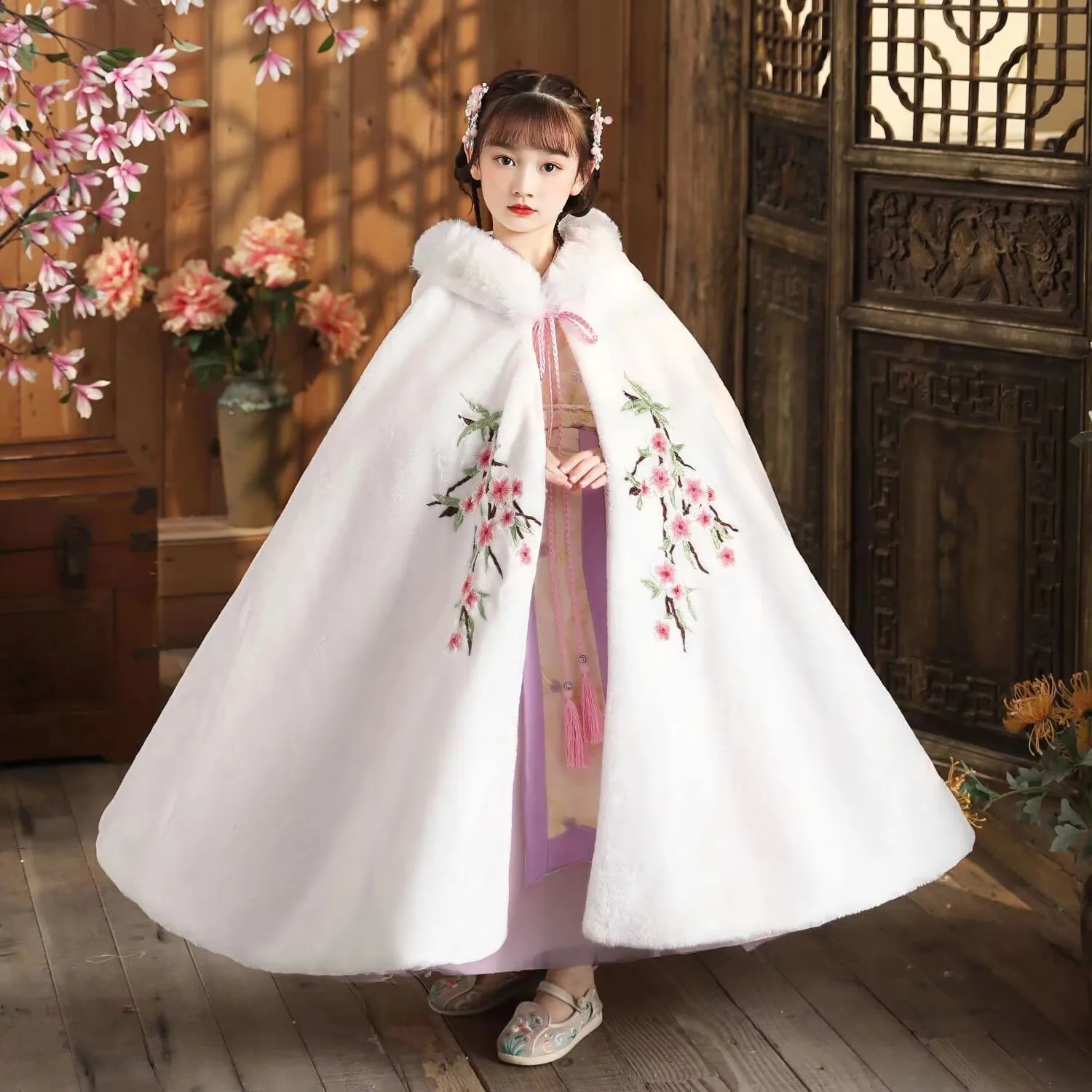 Children Hooded Cloak Chinese Floral Embroidery Cape for Winte
