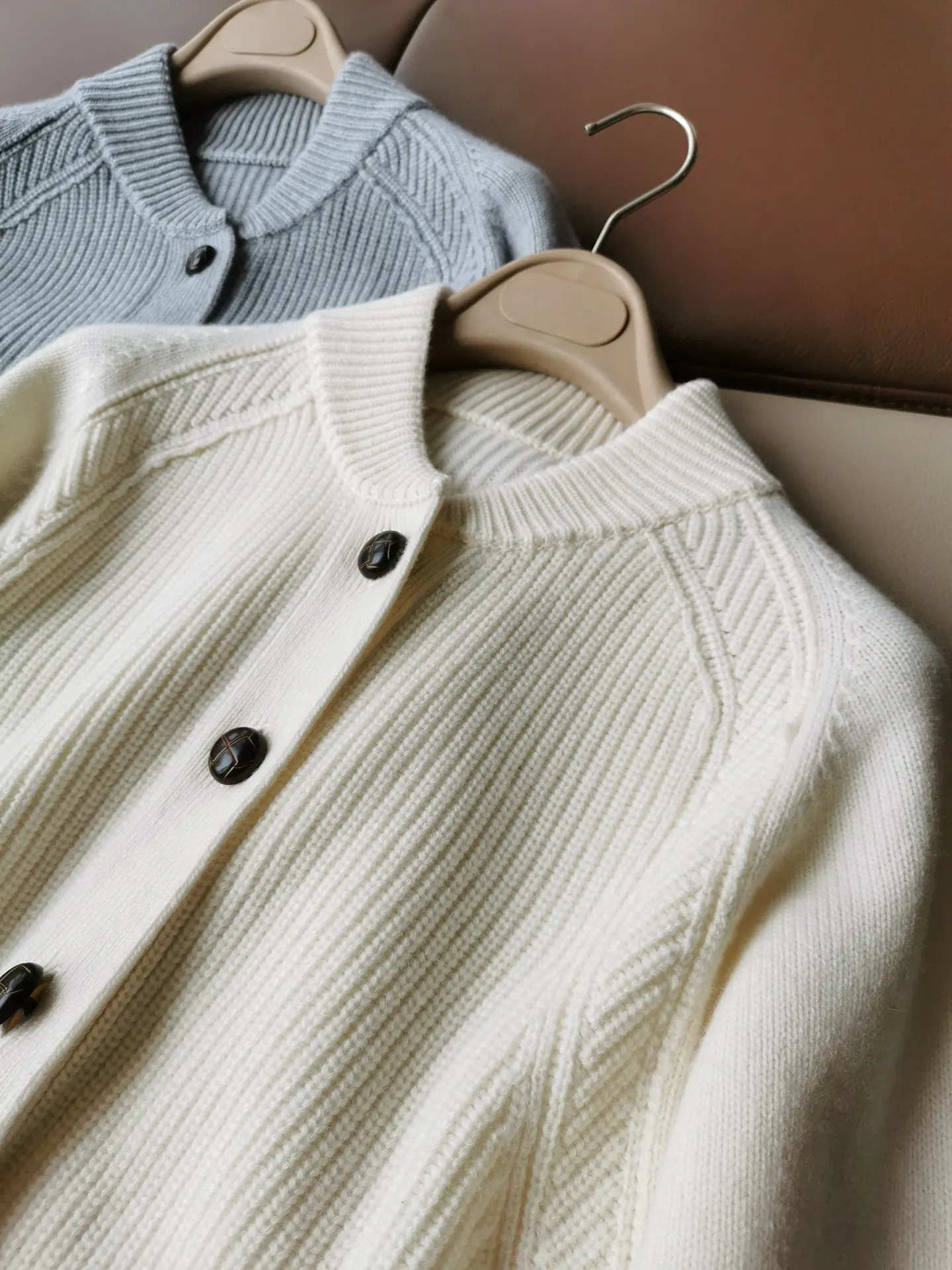 26 Women's Autumn Winter New Cashmere Baseball Collar Jacket With Raglan Sleeves Knitted Cardigan Jacket