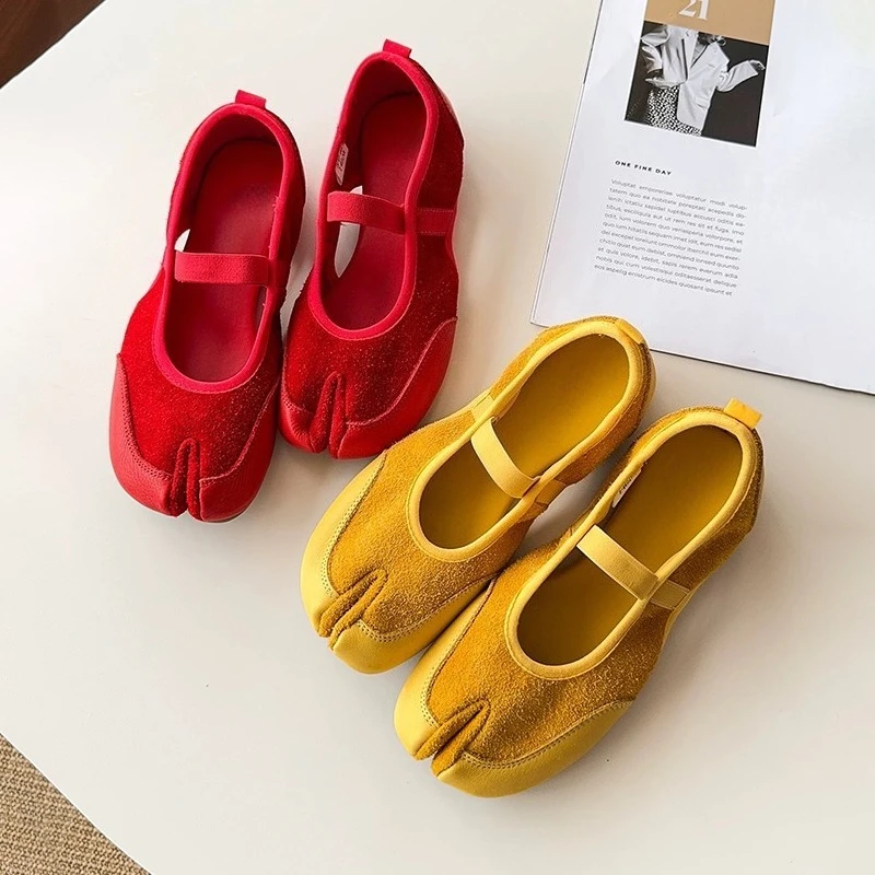 

Ballet Flats Tabi Shoes for Woman Comfortable Hollow Out Elegant Red Mary Janes Shoes Ladies Elastic Band Spring Autumn Loafers