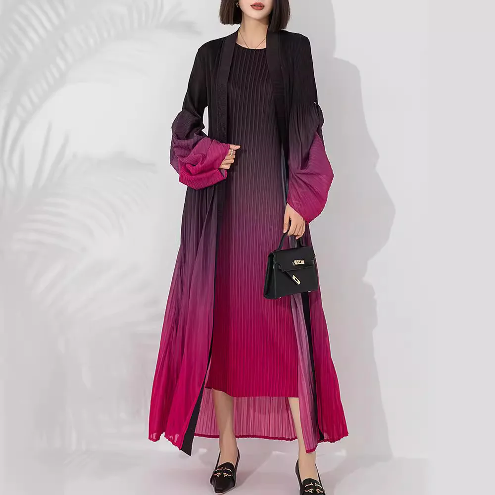 A two-piece suit for women Miyake Pleated Fashion sleeveless gradient dress + lace-up robe