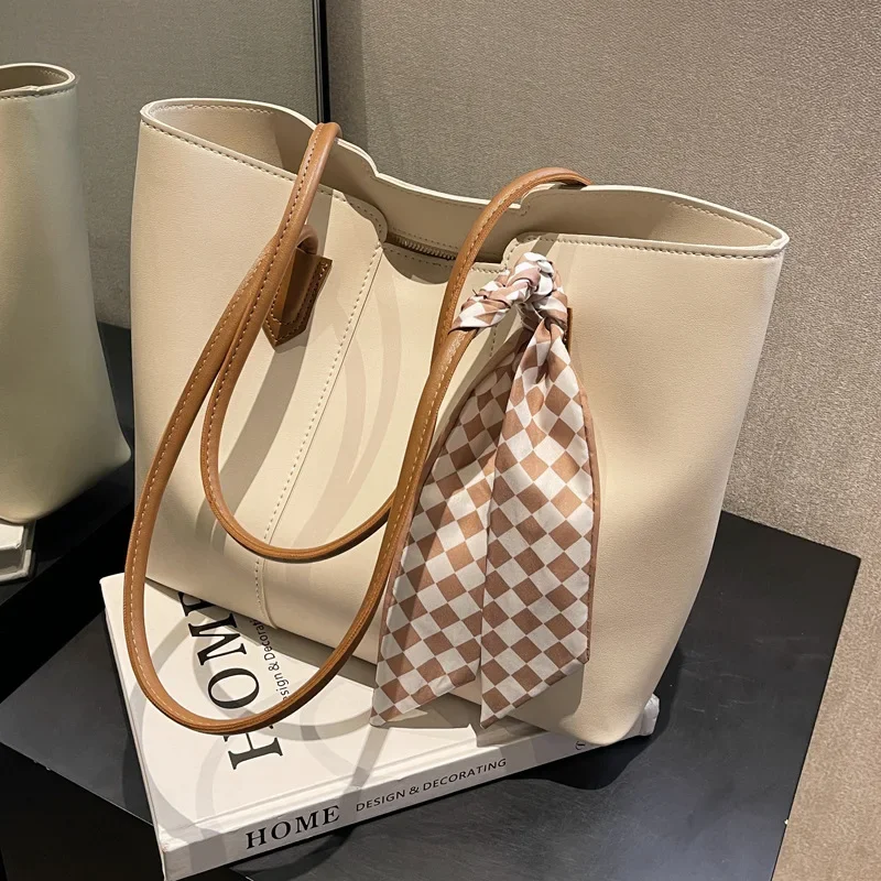 Daily Commuting To Work Large Capacity Tote Bag Women\'s Versatile One Shoulder Bag White Collar Handbag Student School Bag