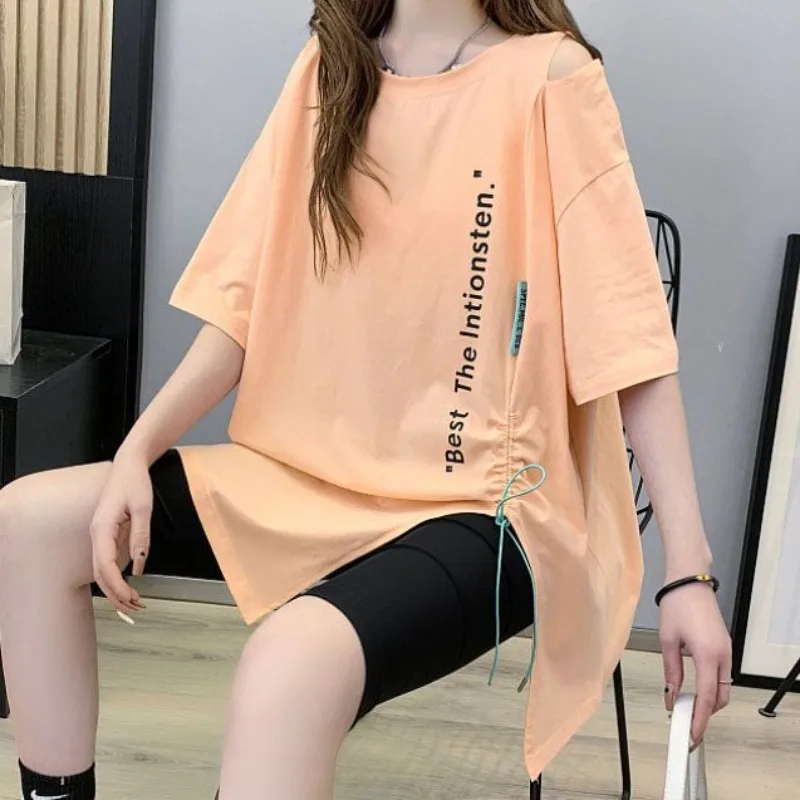 DAYIFUN O Neck Off Shoulder Short Sleeve Tshirts Women Summer Letter Print Irregular Slit Design Tees 2024 Loose Oversized Tops