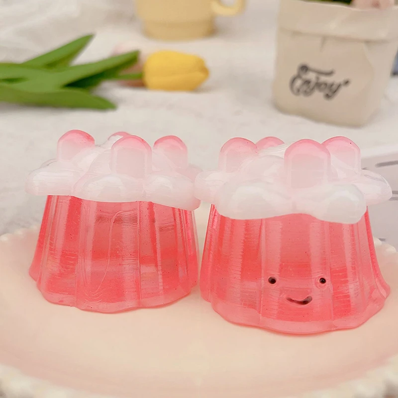 1 Stuks Kawaii Kristallen Pudding Cake Keluli Plakkerig Knijp Speelgoed Zacht Realistisch Gelei Glitter Squishy Stress Reliëf Speelgoed Kinderen Geschenken