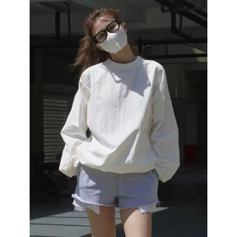 Retro Bright-looking Short Coat for Autumn Sun Protection Features Stand-up Collar Design Long-sleeved Bright Loose Women Coat.
