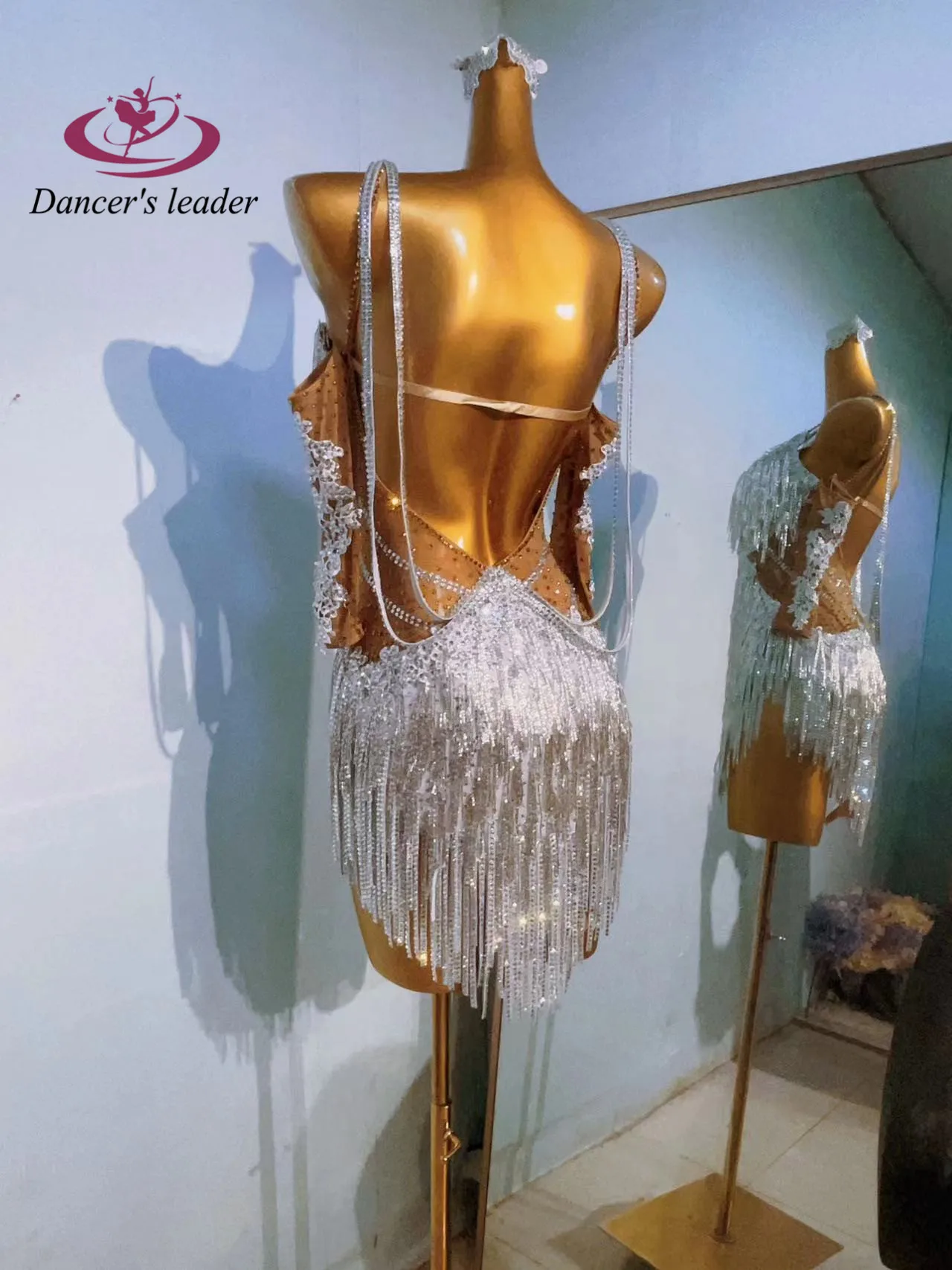 Latin Dance Costume High-end Custom Silver Tassel Suspender Design Samba Art High Flash Rhinestone Flower Costume