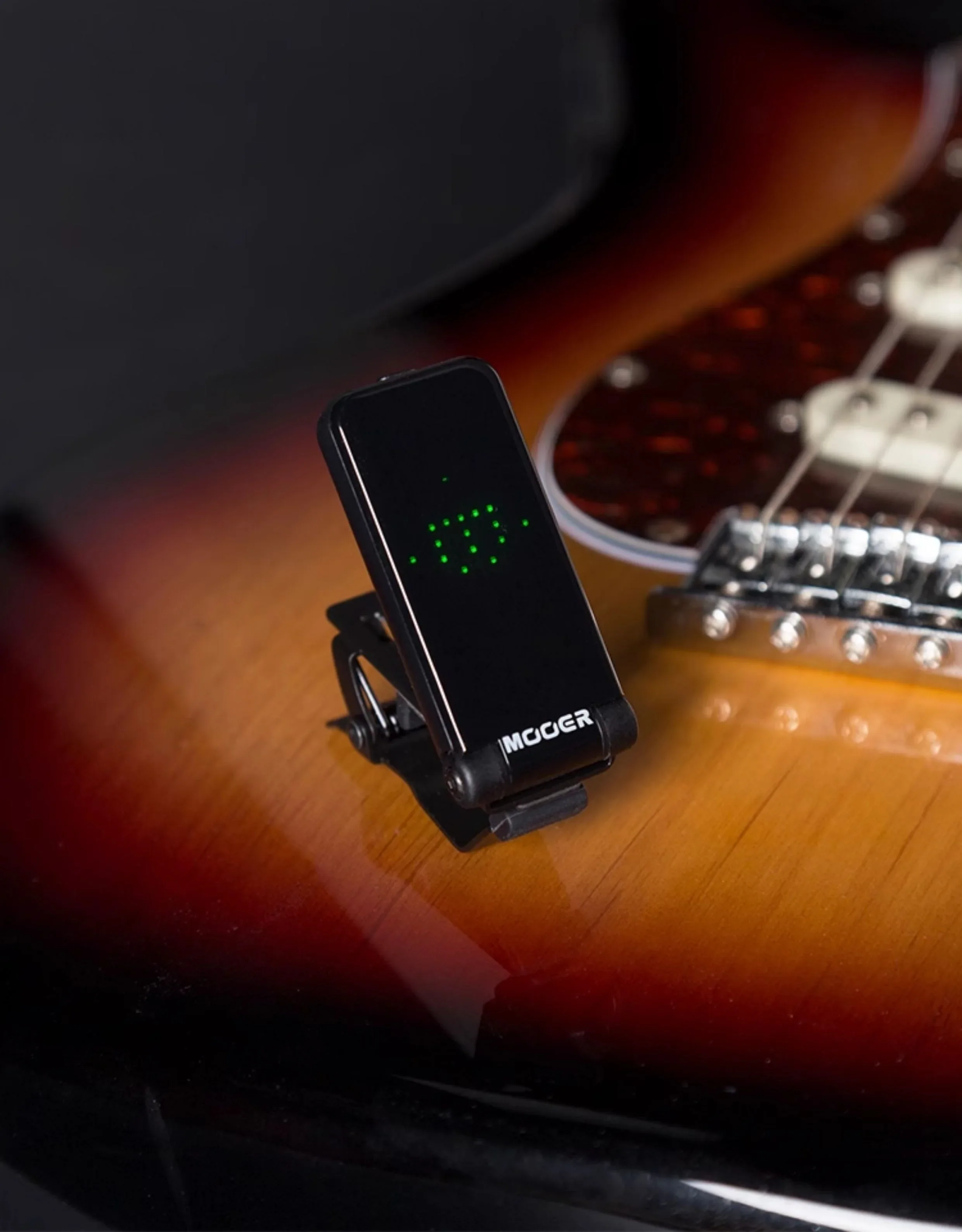 MOOER CT-01 Clip-On Chromatic Tuner for Electric Acoustic Guitar Bass Ukulele Violin