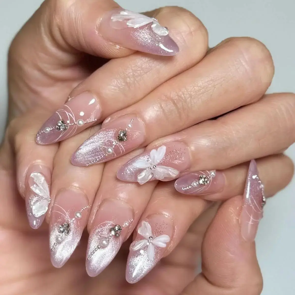 Doce rosa olho de gato brilhante arte do prego moda glitter amêndoa unhas falsas destacáveis acabados unhas falsas imprensa em unhas com cola