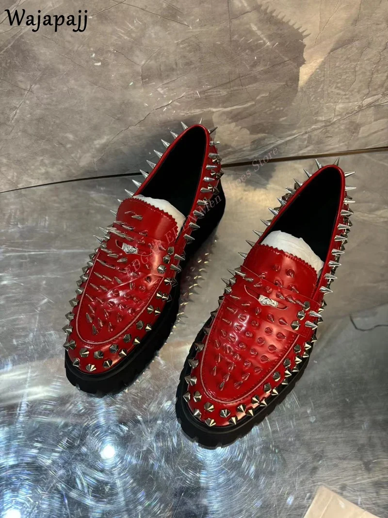 

Sliver Studs Spike Red Leather Vintage Men's Shoes Round Toe Slip On Flat Heel Male Rivet Wedding Party Spring Autumn Shoes