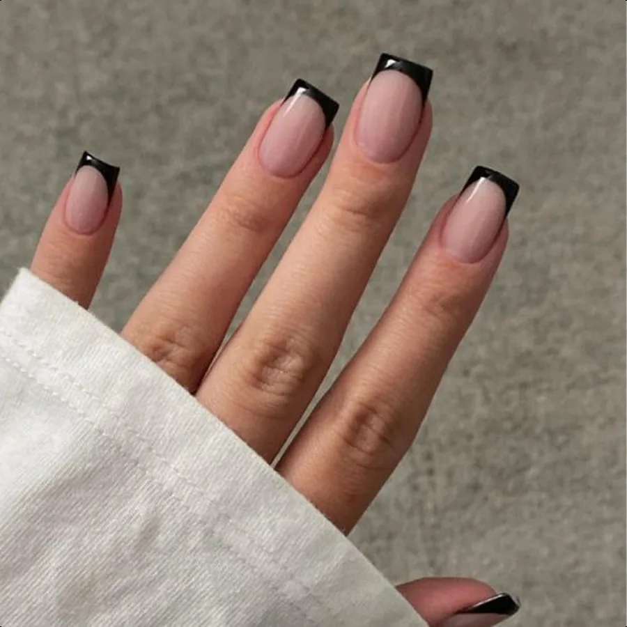 

Черный французский наконечник Pr on Nails Короткие осенние квадратные накладные ногти на Хэллоуин Многоразовый набор для ногтей с клеем для ногтей Клейкие вкладки Mini Nail Fi
