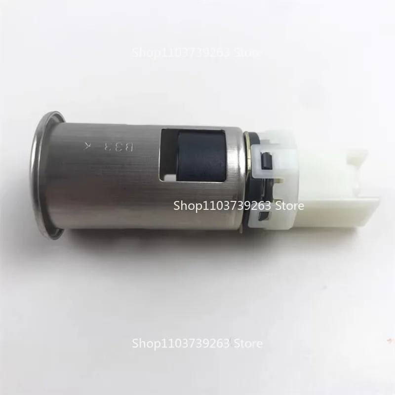 Suitable for Yaris Zhixuan Yizhi Highlander Camry Cigarette Lighter Base Power Socket Female Base Pair Plug