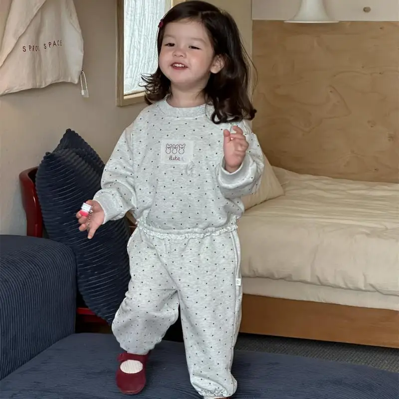 

2025 Осенний новый комплект одежды с длинными рукавами для малышей, свитшот в горошек для девочек + штаны, костюм из 2 предметов, хлопковая повседневная одежда для маленьких мальчиков