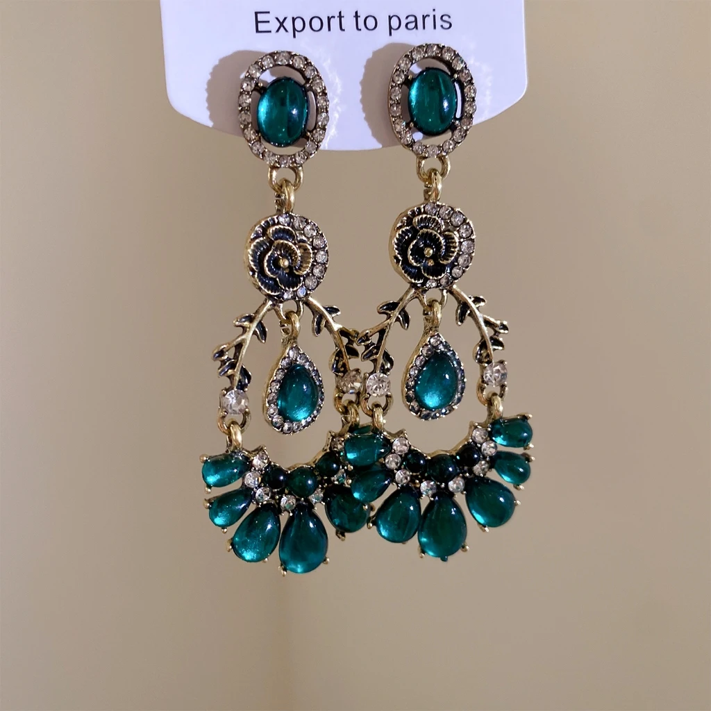 Antique Gold Floral Zircon Dangle Green Resin Chandelier Earrings Retro Palace Style For Women Banquet Party Wear