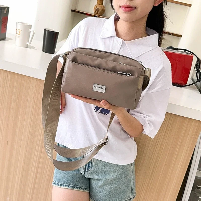 

Large Capacity Nylon Small Crossbody Bag for Women Multi-Compartment Designer Bag Lightweight Mobile Phone Bags Bolsas De Mujer