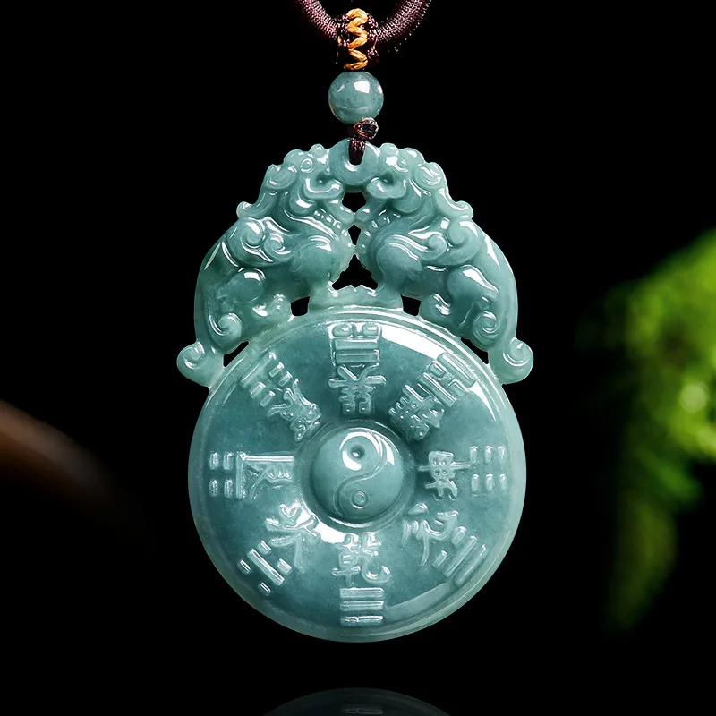 

Натуральный нефритовый кулон класса А премиум-класса «Голубая вода» Шань Гуй Цянь Хуа с резьбой «Двойной лев-хранитель» и символом Тай-чи Багуа, унисекс-украшение