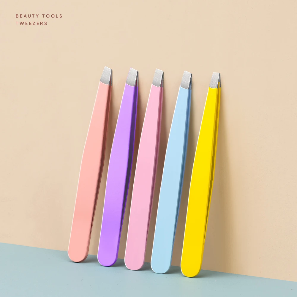 ชุดแหนบคิ้วหลากสี 5 ชิ้น ปลายเฉียง 9.6 ซม. เครื่องมือตกแต่งคิ้วอย่างแม่นยำ เหมาะสำหรับขนตาและคิ้ว