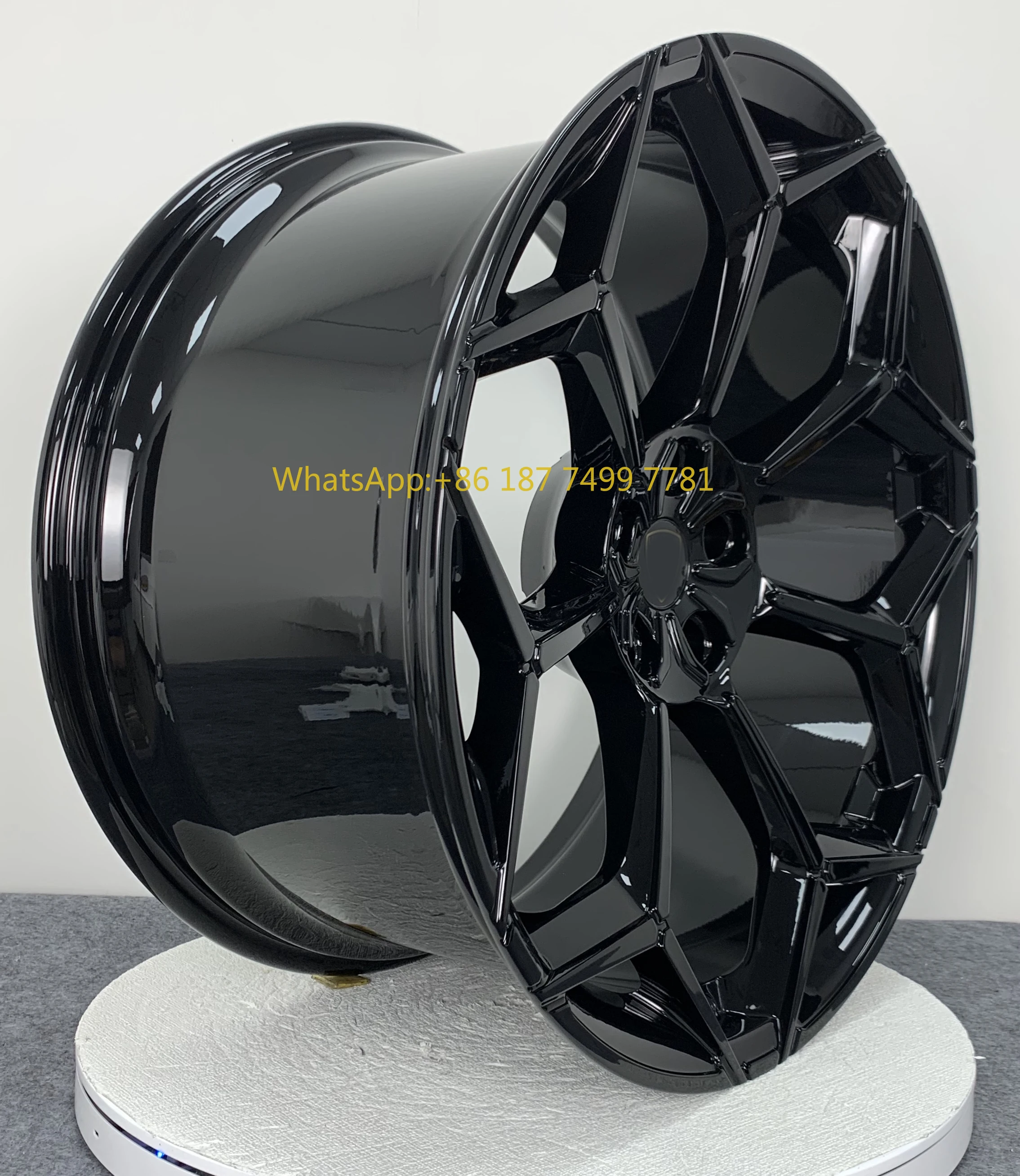 

Изготовленные на заказ высококачественные 18 19 20 21 22 23 24-дюймовый моноблочный ПК 5x112/120 оптовая продажа полированных кованых автомобильных колес для. Урус