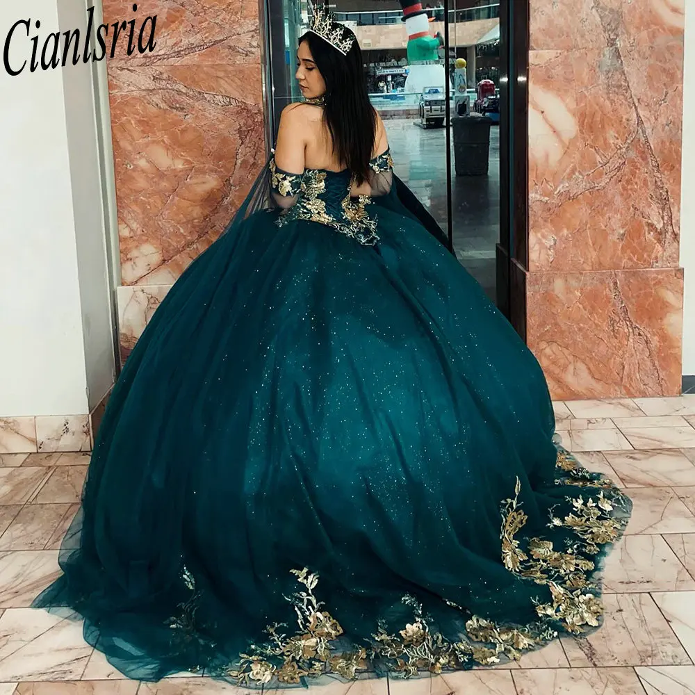 Vestido De baile De quinceañera con cintas De cristal, verde esmeralda, apliques dorados, corsé De encaje, 15 Años