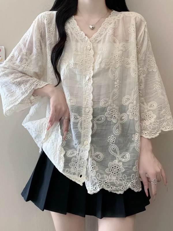

Ретро-рубашка с кружевной вышивкой и ажурным узором, свободного кроя, с рукавом 3/4, V-образным вырезом, женская, летняя, повседневная, дышащая, комфортная, свободная рубашка