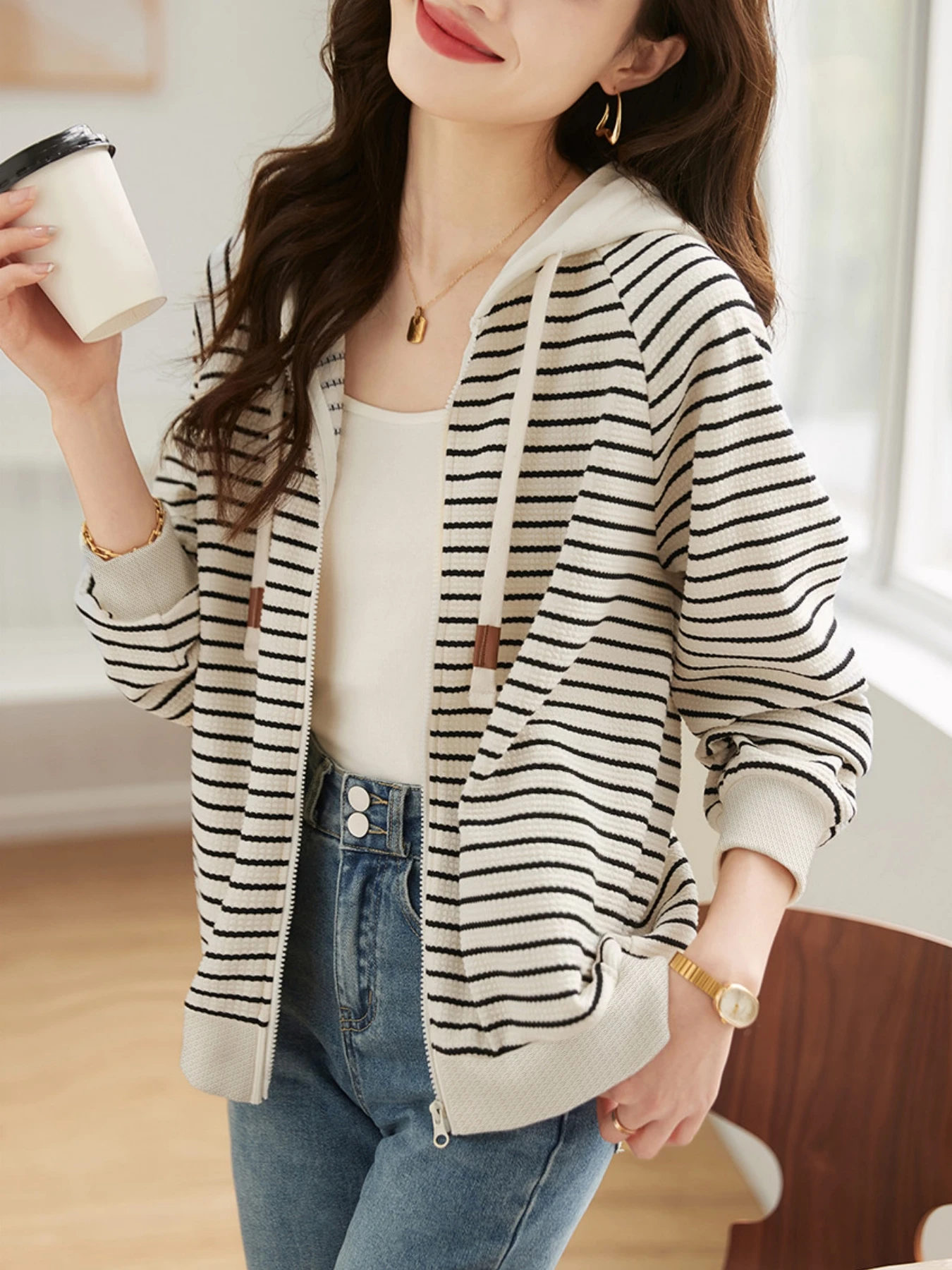 Women's Fashionable Striped Full Zip Hoodie Jacket Casual Long Sleeve Outerwear with Soft Lining And Adjustable Drawstring