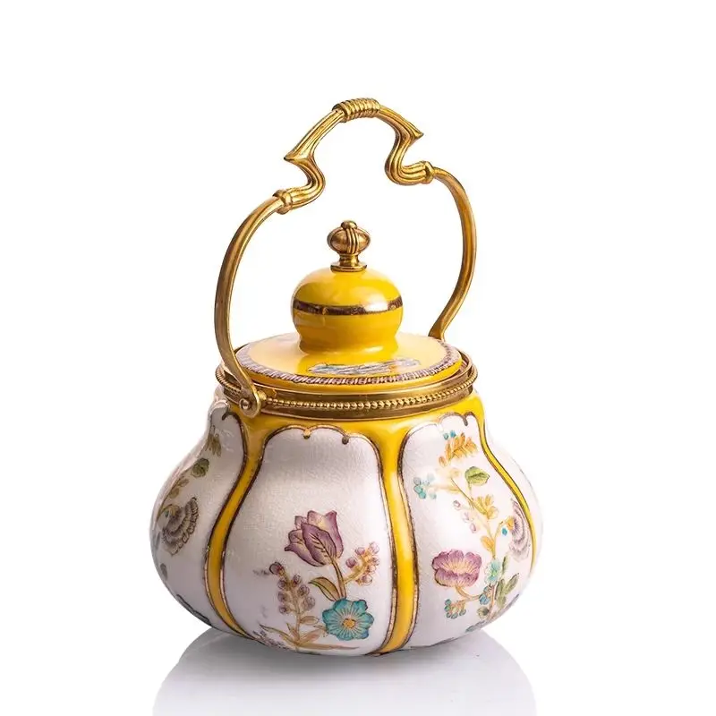 French painted ceramics with brass creative pot ornaments, high-end luxury craftsmanship in villa soft decoration model rooms