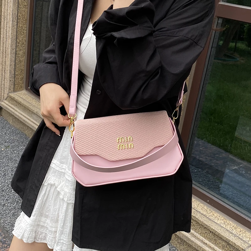 

Classic Famous Designer Tote Bags For Ladies Made Of Premium Leather With Versatile Styling