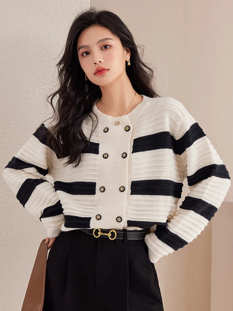 Autumn New Women\'s Casual Round Neck Sweater Button Stripe Long Sleeved Short Coat Lazy Style Knitted Cardigan