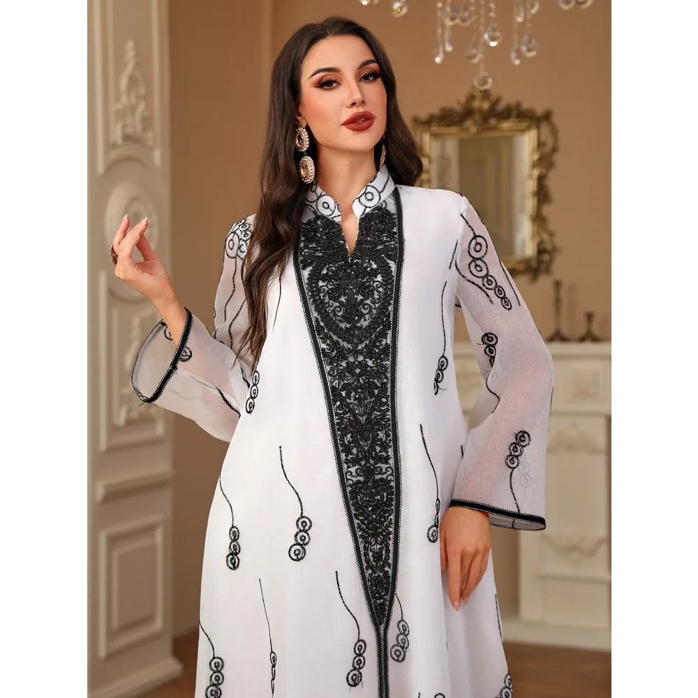 عيد مسلم فاخر المرأة رداء مطرزة التطريز رداء حفلات ريترو ستايل كم طويل فستان ماروكين السيدات فساتين عطلة 2025