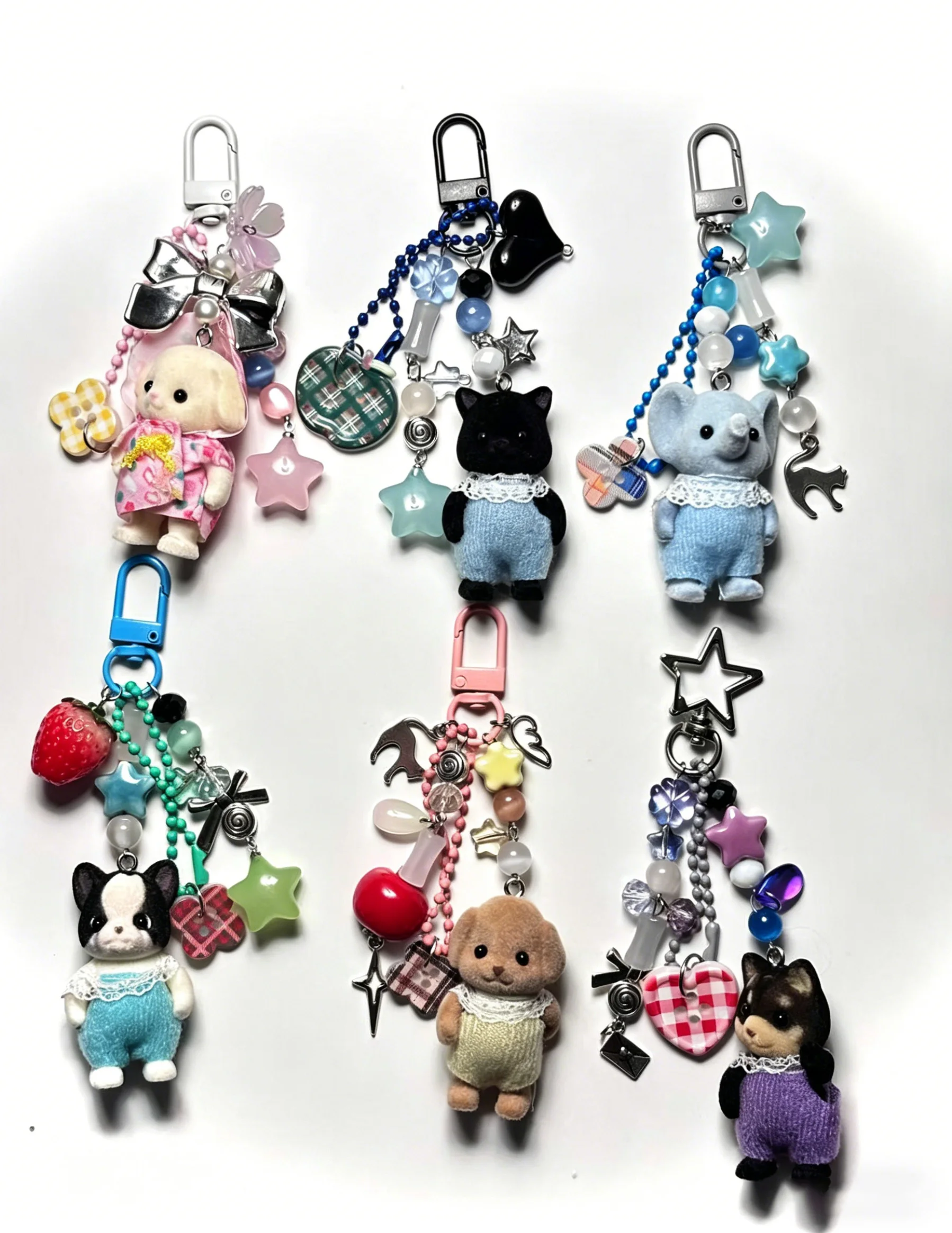 Hermosos Llaveros Hechos a Mano con Cuentas de Calico Critters Cat Babies, Estilo Y2K