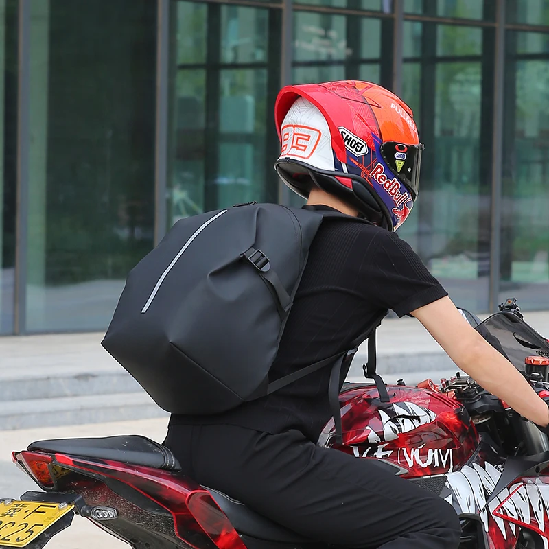 

1 Piece Set of Outdoor Sports Cycling Helmet Bag, Water-Repellent Motorcycle Bag, Cycling Backpack, Large-Capacity Casual Computer Bag, Suitable for Men Travel