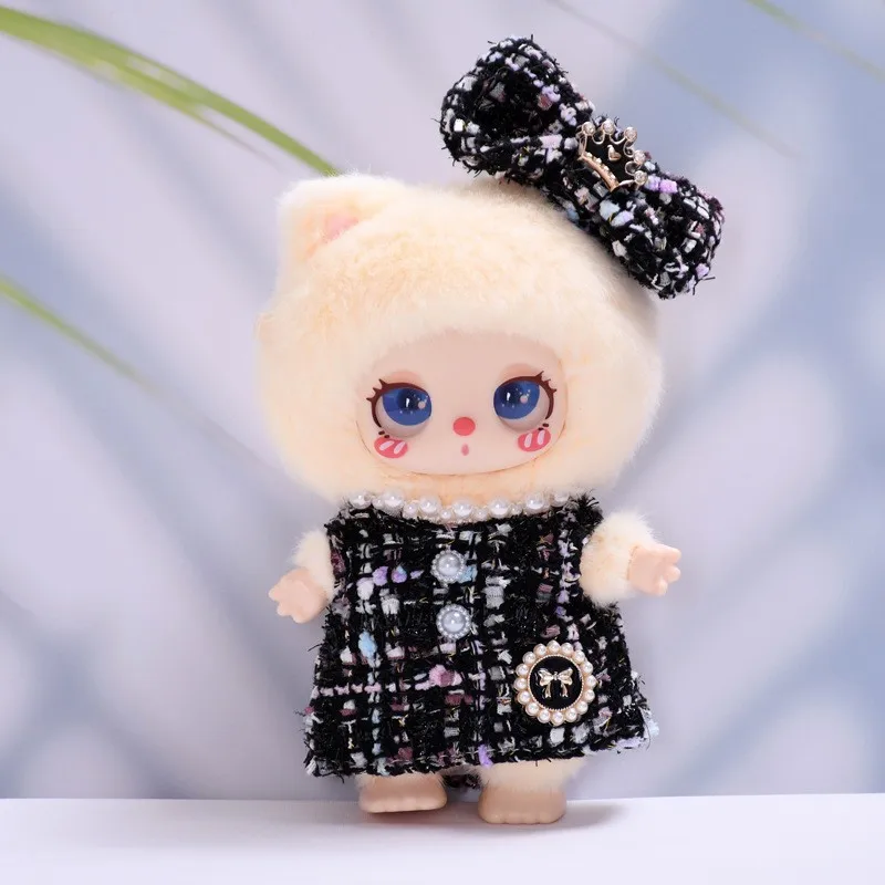 17cm Lilia Lucky Cat Labubu Pendant Small Fragrant Style Shoulder Strap Pants Skirt Doll Clothes Set Doll Accessories Mini Repla