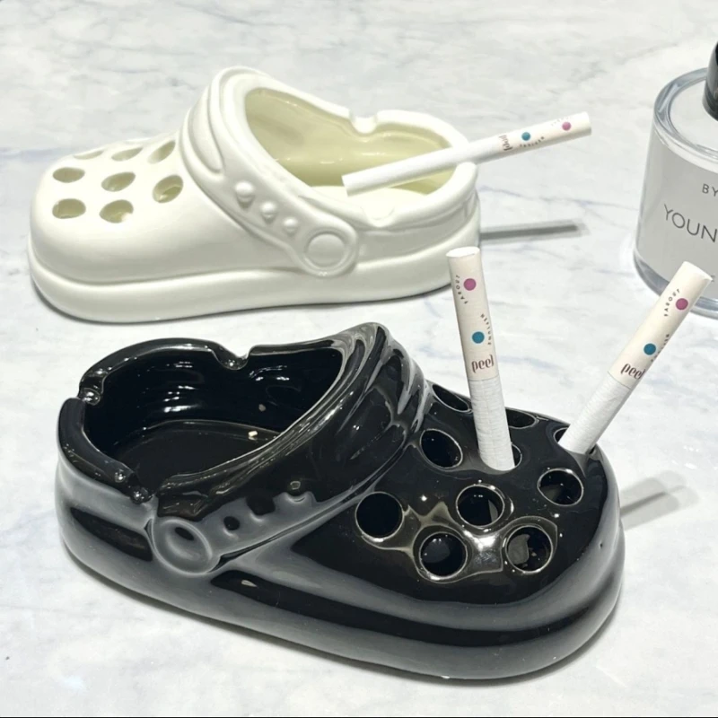 

2025 Creative Hole Shoes Ashtray Office Home Anti Fly Ash Ceramic Ashtray Smoking Accessories Home Decoration Art Boyfriend Gift