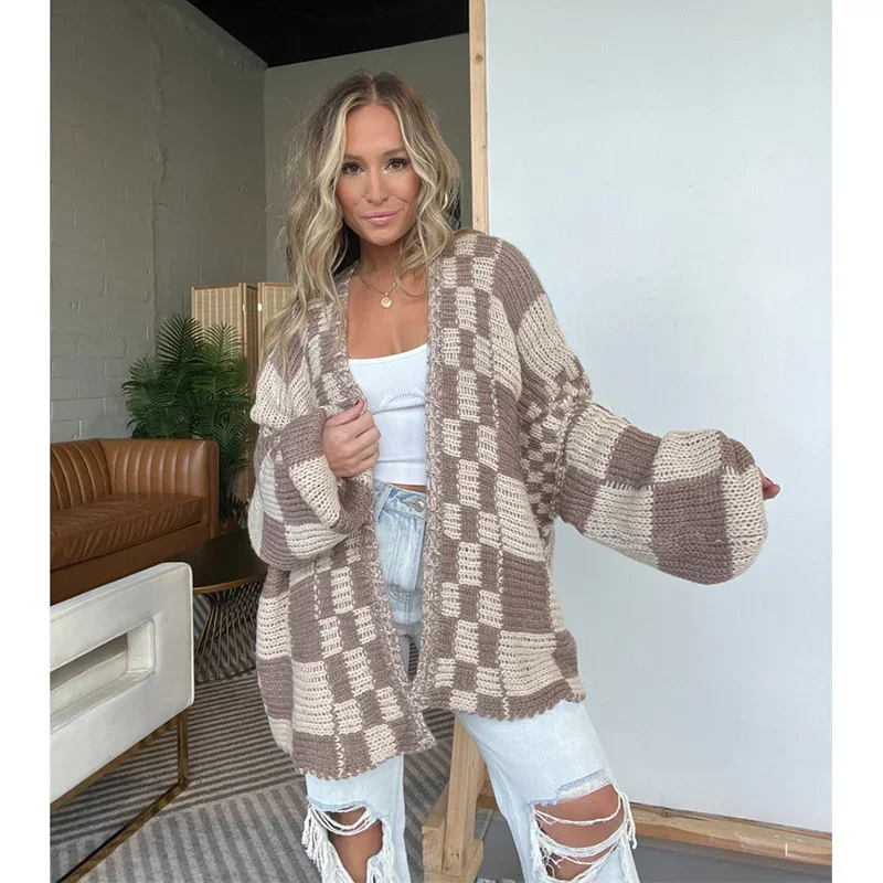 Nova moda feminina 2024 outono e inverno popular contraste camisola feminina solta cardigan de malha chique senhora streetwear