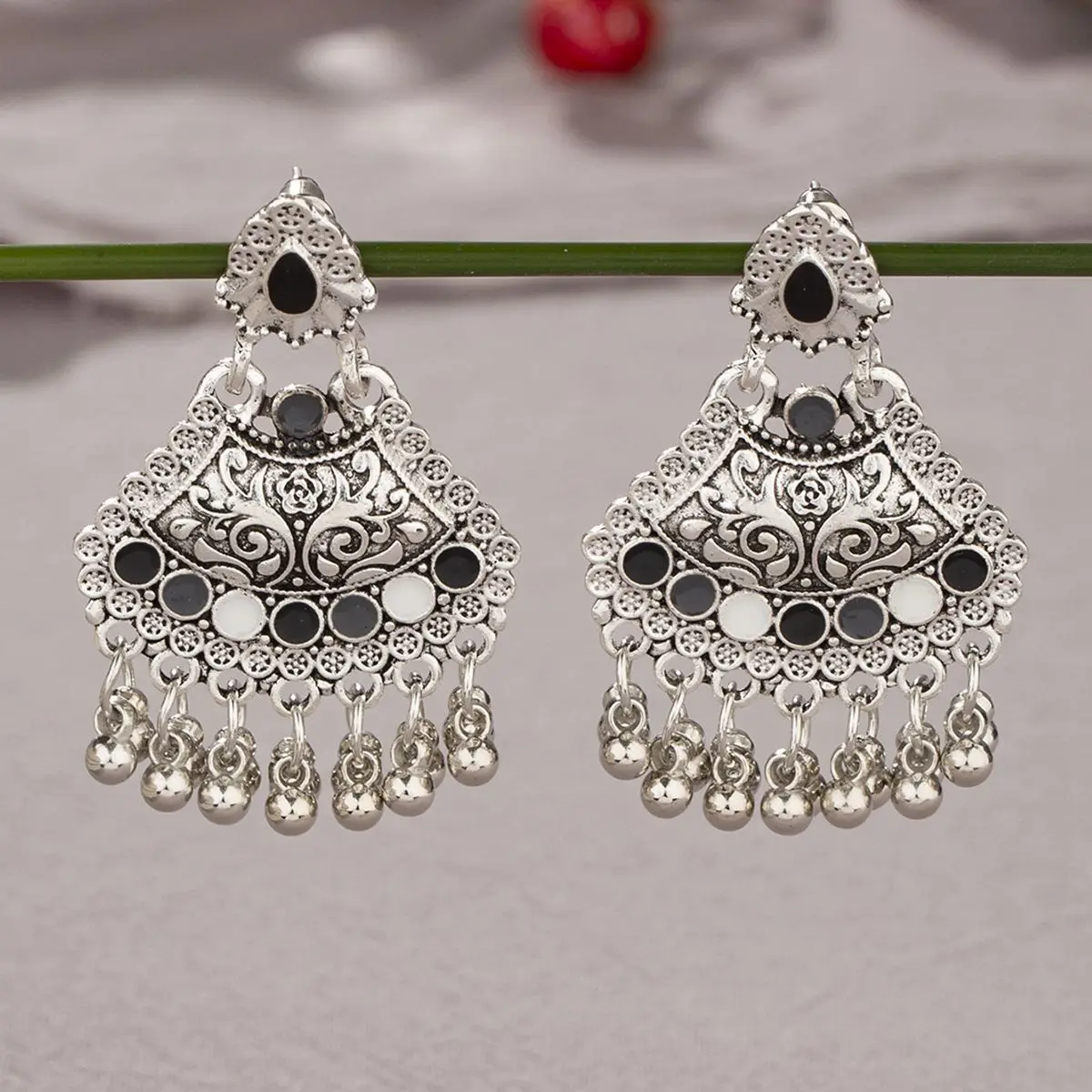 Ethnic Antique Silver Color Earring Tibetan Geometric Carving Drop Earrings for Women Vintage Beads Hanging Ear rings Jewelry