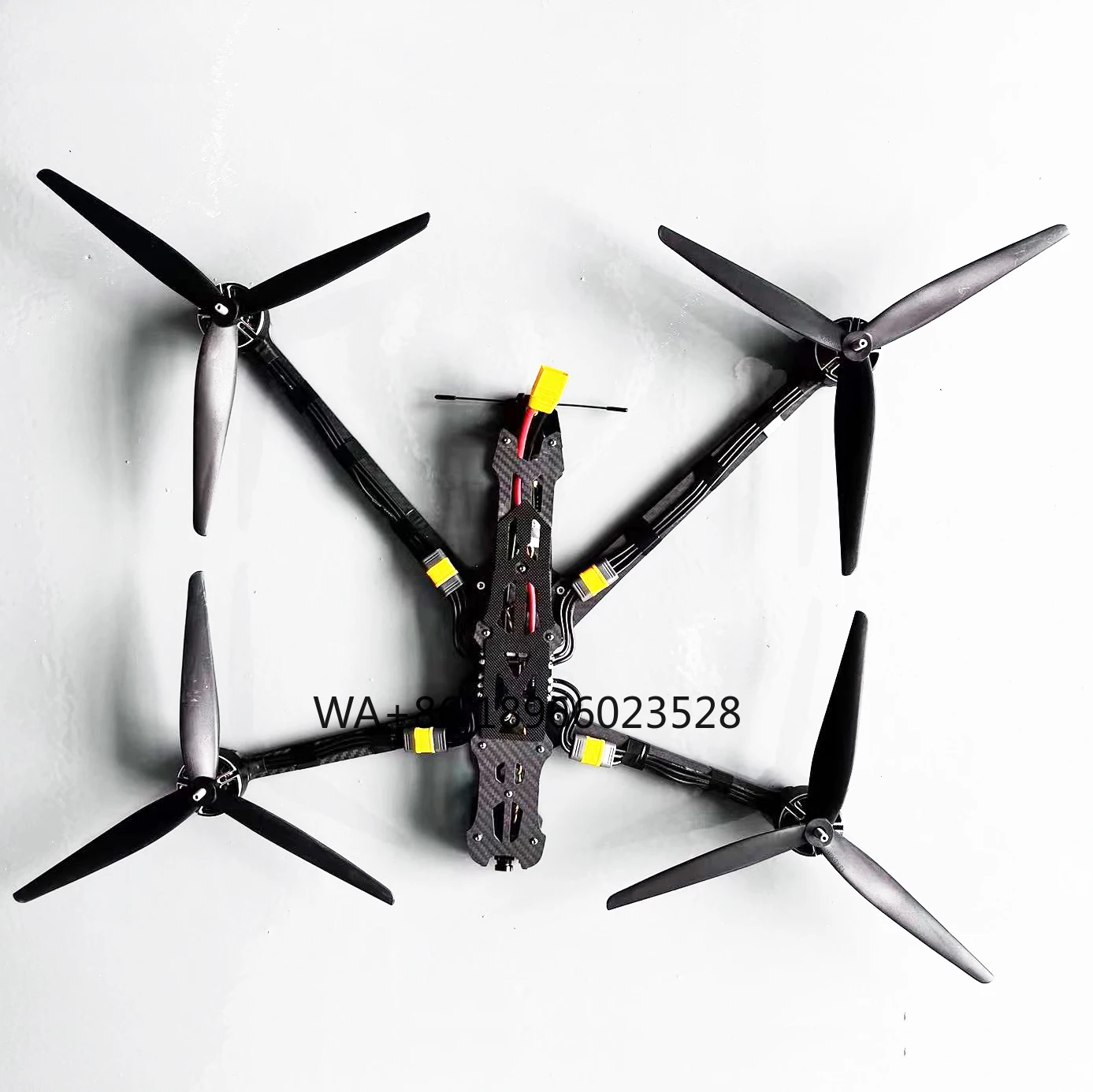 

New 13 Inch Carbon Fiber FPV Racing with 20km Long Range 6KG Payload 4214 560KV 8S Motors Analog Remote Control Stack F722