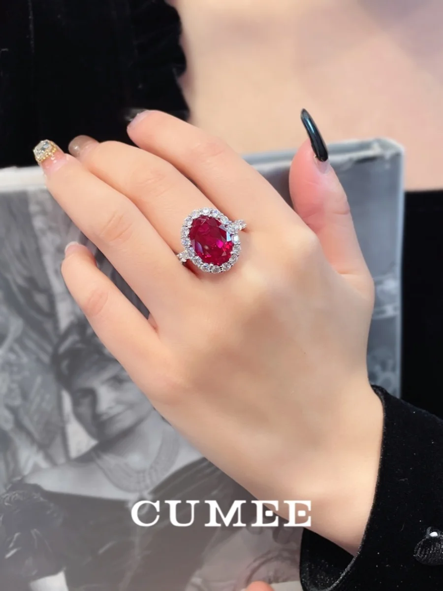 CUMEE Classic Atmosphere Set Oval Women's Ring Cultivated Synthetic Ruby Ring. 925 Silver Plated Gold