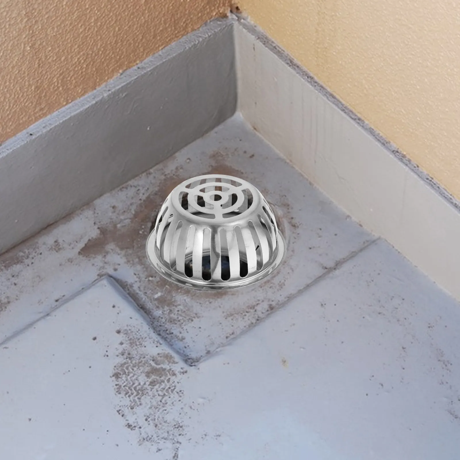 

Stainless Steel Round Balcony Floor Drain Anti-Blocking Outdoor Drain Cover Dome Strainer Gutter Guard Filter for Home Yard